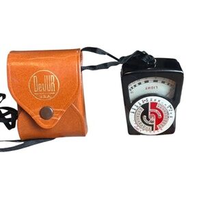 Vintage DeJur Model 5-B Exposure Light Meter‎ with Leather Case